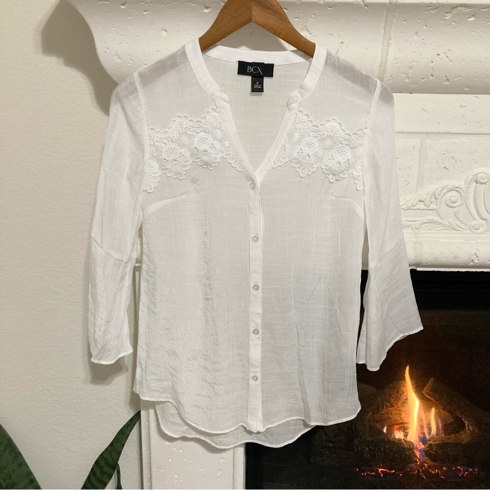 BCX White Button-Front Lace Yoke Blouse